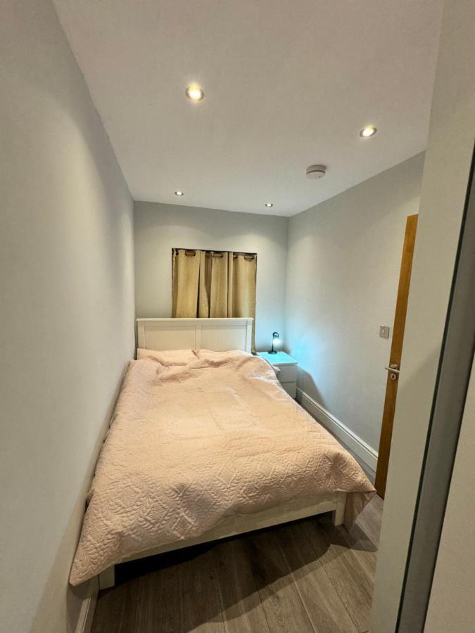 1 Bed With Kitchenette And Bathroom Oxford Bagian luar foto