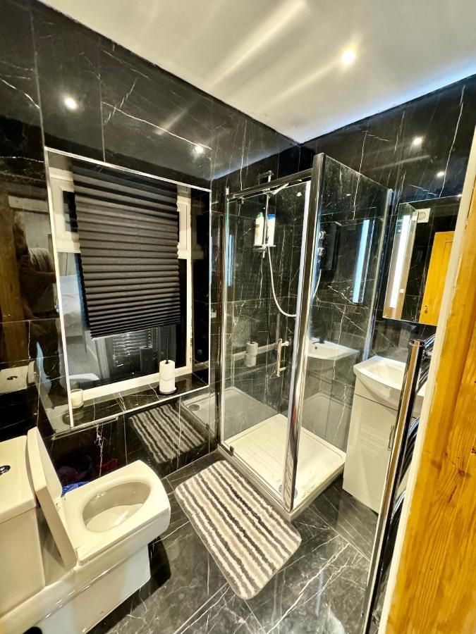 1 Bed With Kitchenette And Bathroom Oxford Bagian luar foto
