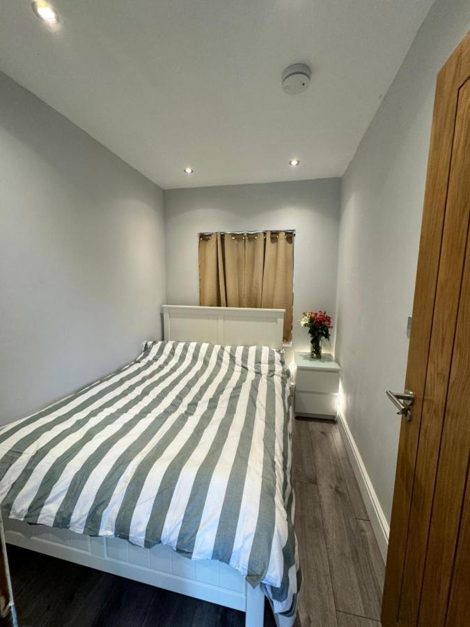 1 Bed With Kitchenette And Bathroom Oxford Bagian luar foto